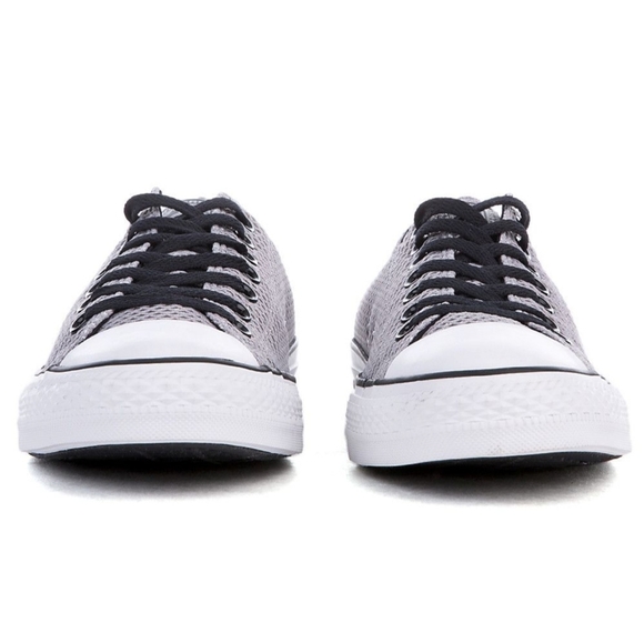 Converse Gray With Black Acents - Picture 4 of 7